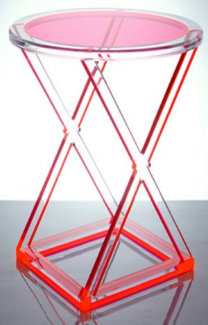 創(chuàng)意有機(jī)玻璃桌子