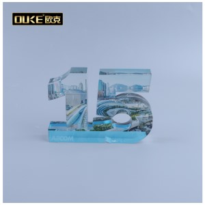 深圳加工廠定制異型亞克力周年慶專用工藝品